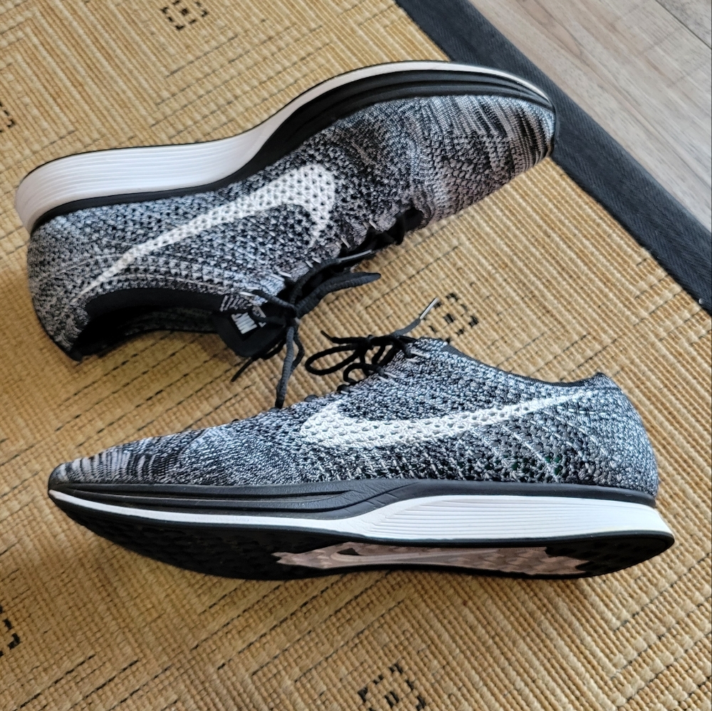 Nike Black White Flyknit Athletic Shoes - Picture 5 of 10